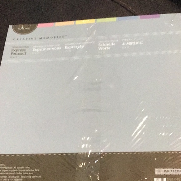 Creative Memories Express Yourself Designer Prints 12 x 12 - Picture 1 of 2